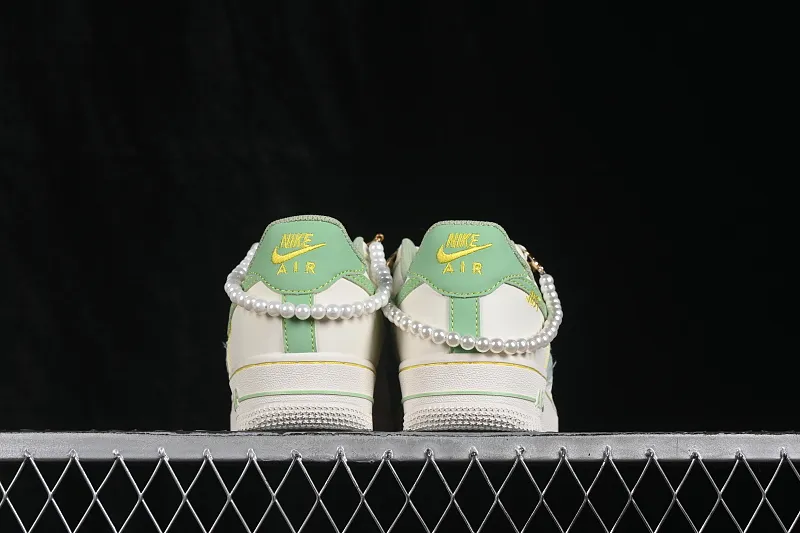 All categories Nk Air Force 1 Air Force series Nk Air Force 1 Low Air Force low-top Nike Air Force 1'07 Low "Jade Pearl Canvas" Hand-painted graffiti Green Pearl Painting Air Force 1 low-top casual sneakers FJ7740-111